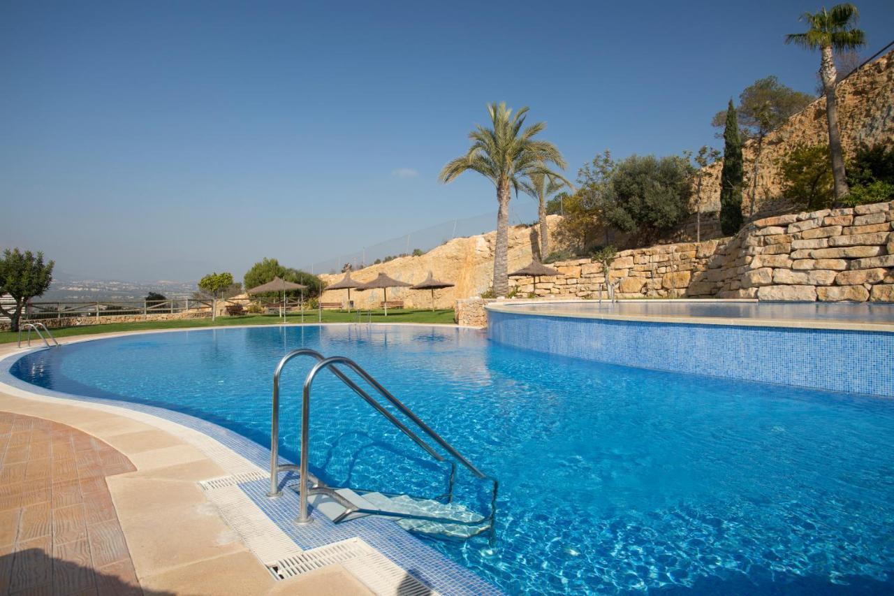 Apartamento familiar con terraza privada, parking gratuito y WiFi Benidorm Esterno foto