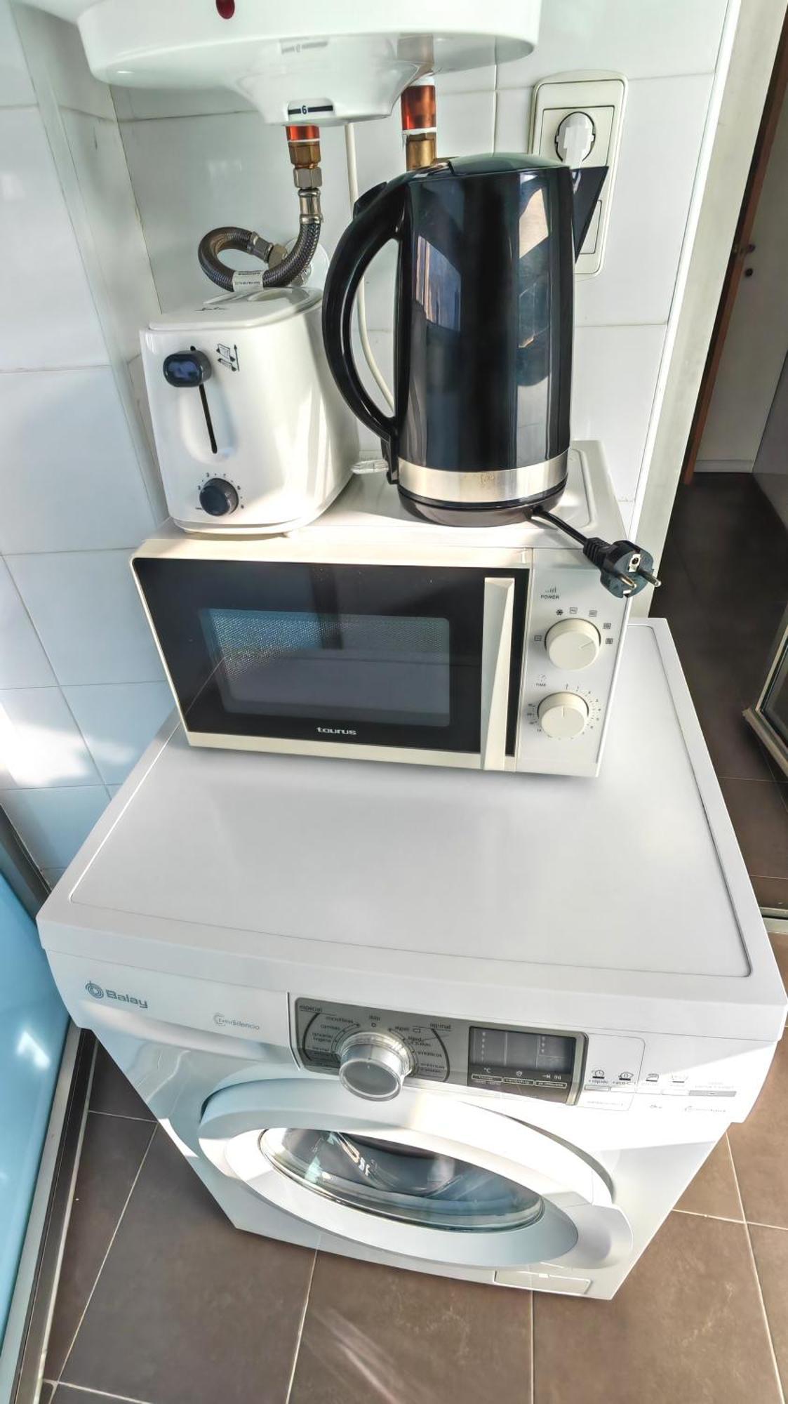 Apartamento familiar con terraza privada, parking gratuito y WiFi Benidorm Esterno foto